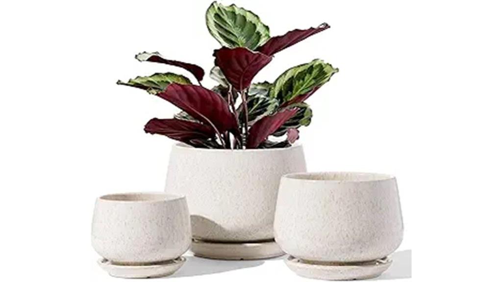 set of three plant pots